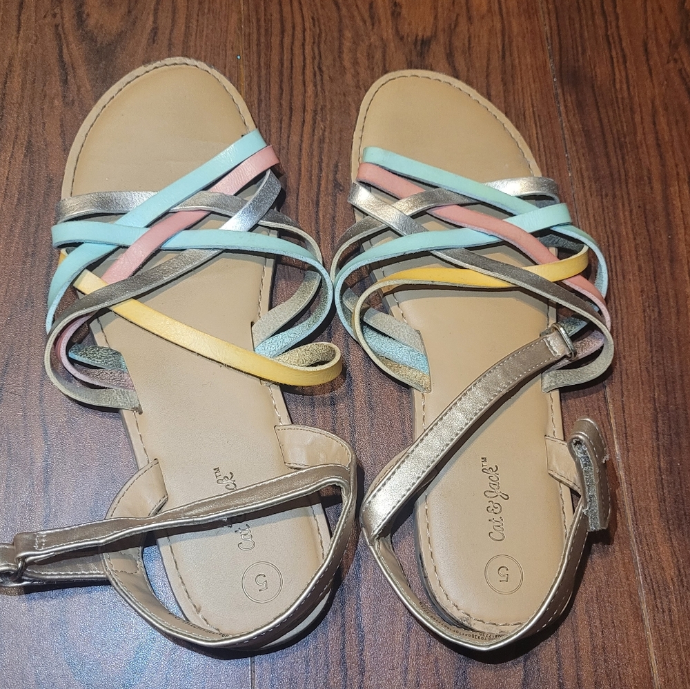 Cat and Jack strappy sandals size 5